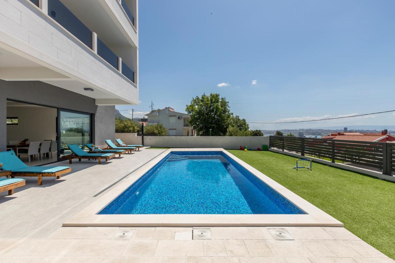 Luxury Villa La Nonna Ana - Heated Pool, Sea View, Near Split Kastela Luaran gambar