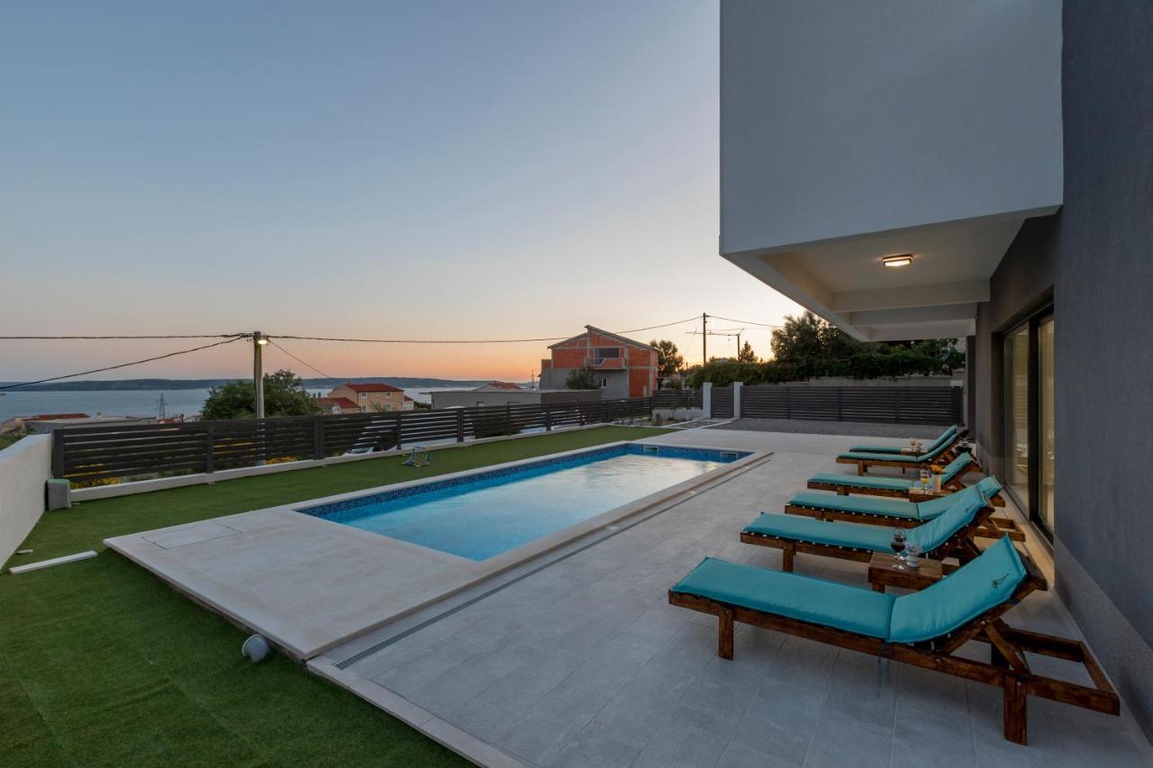Luxury Villa La Nonna Ana - Heated Pool, Sea View, Near Split Kastela Luaran gambar