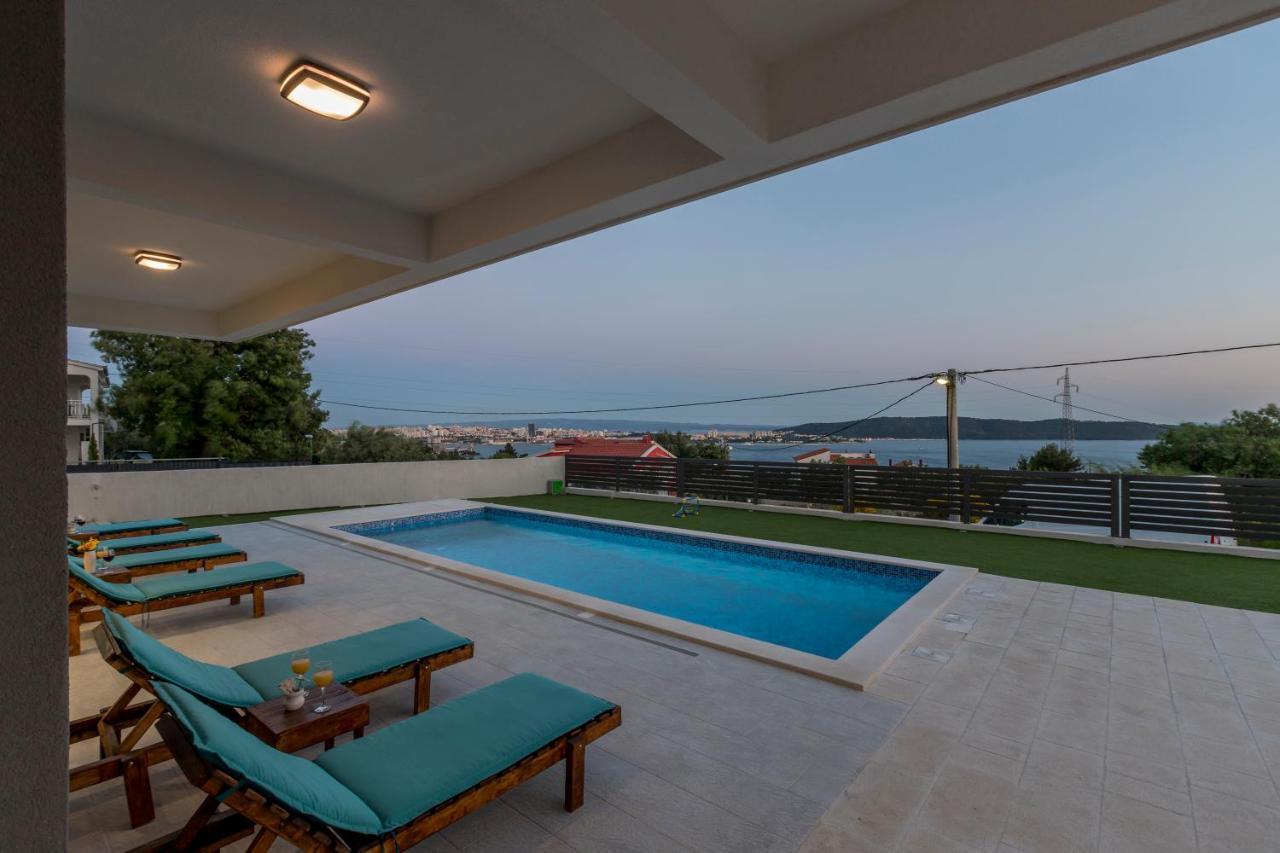 Luxury Villa La Nonna Ana - Heated Pool, Sea View, Near Split Kastela Luaran gambar